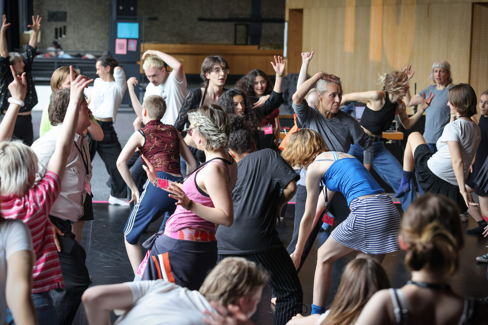 Du betrachtest gerade OPEN CALL Jugendtanzfestival